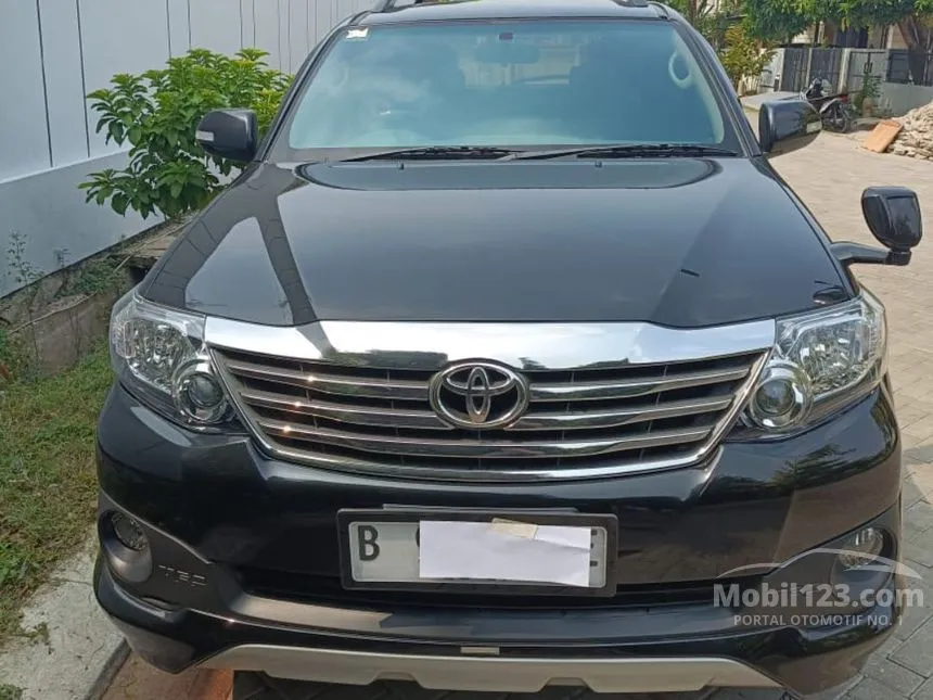 Jual Mobil Toyota Fortuner 2012 TRD G Luxury 2.7 di Banten Automatic SUV Hitam Rp 205.000.000