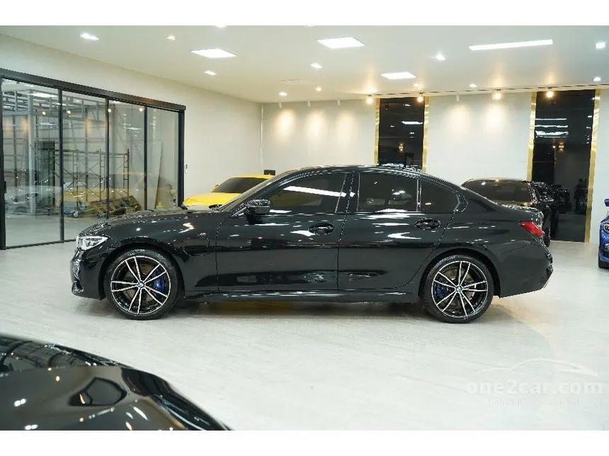 2021 BMW 330e M Sport Sedan