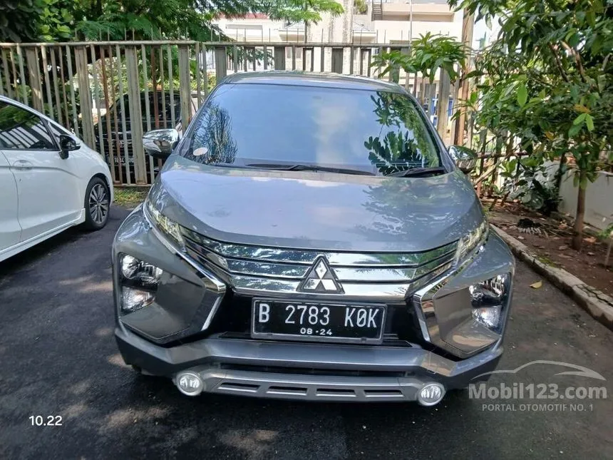 Jual Mobil Mitsubishi Xpander 2019 ULTIMATE 1.5 di Jawa Barat Automatic Wagon Abu