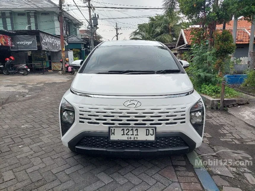 Jual Mobil Hyundai Stargazer 2024 Active 1.5 di Jawa Timur Automatic Wagon Putih Rp 220.000.000