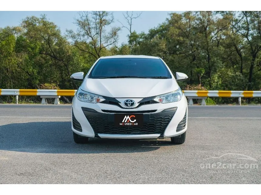 2019 Toyota YARIS E Hatchback