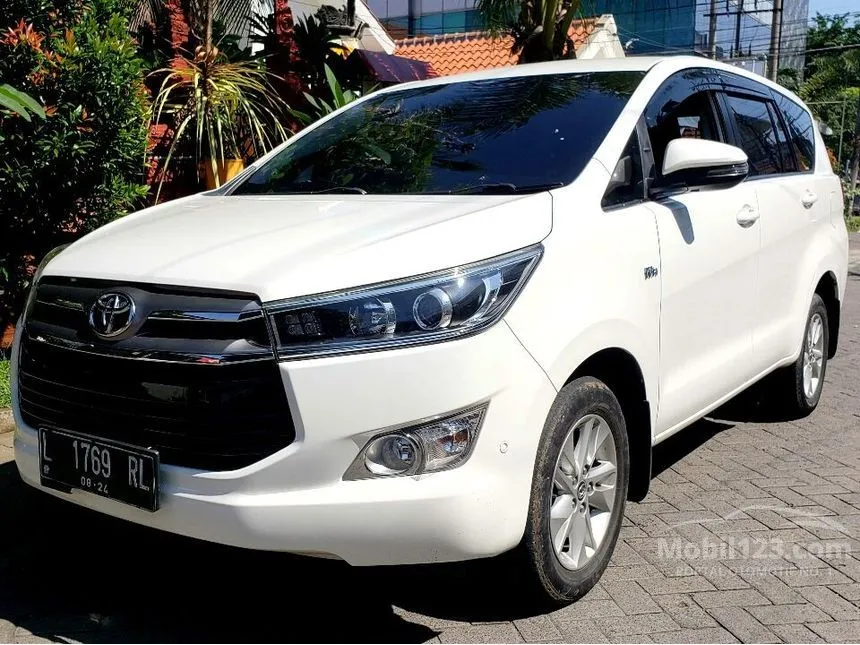 Jual Mobil Toyota Kijang Innova 2019 V 2.4 di Jawa Timur Automatic MPV Putih Rp 320.000.000