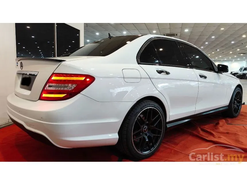 2014 Mercedes-Benz C200 AMG Sedan