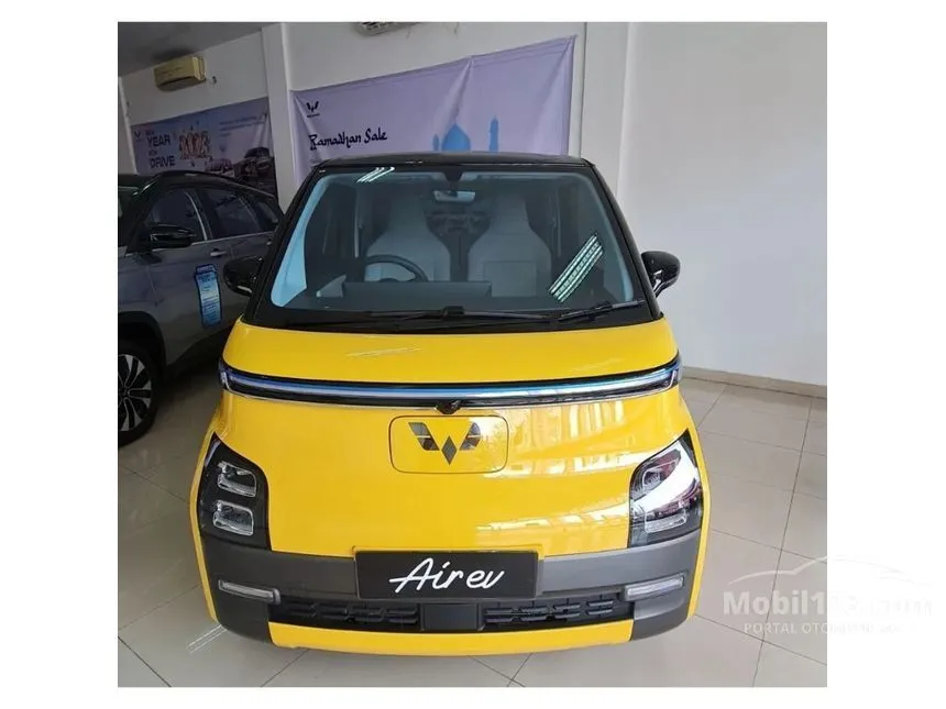 Jual Mobil Wuling EV 2023 Air ev Long Range di DKI Jakarta Automatic Hatchback Kuning Rp 242.900.000