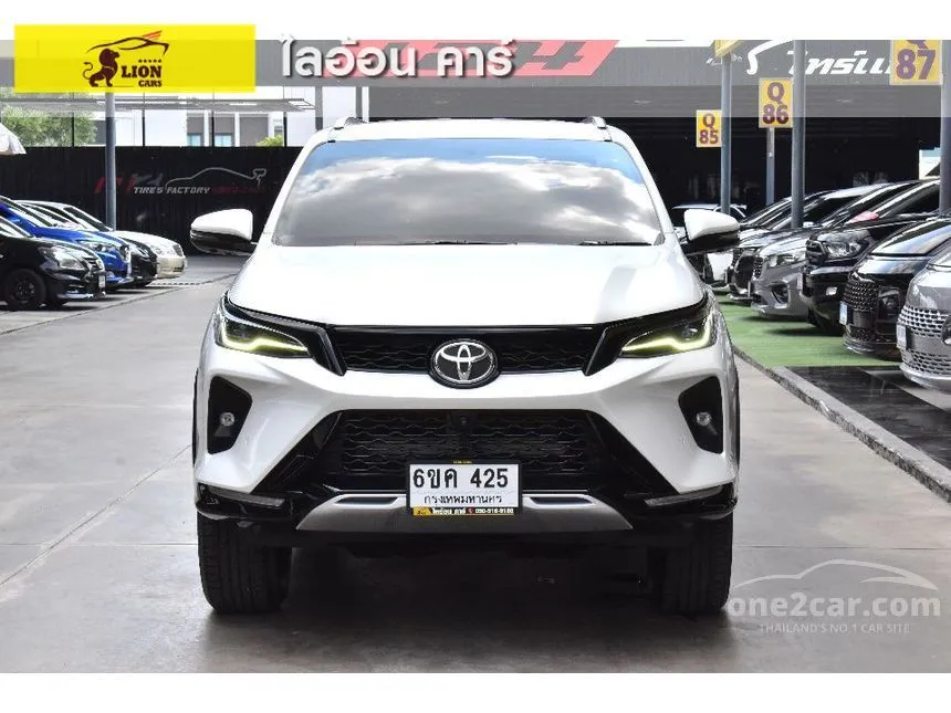 2023 Toyota FORTUNER Leader V SUV