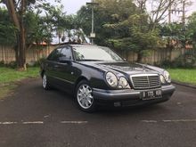 1996 Mercedes-Benz E320 3.2 W124 3.2 L6 Automatic Sedan
