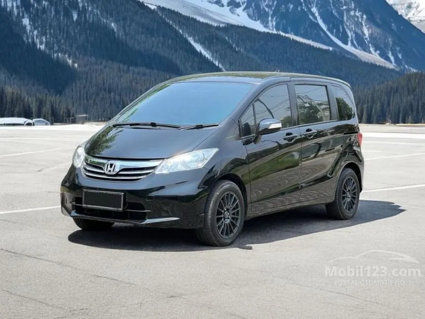 Jual Mobil Honda Freed 2012 E 1.5 di Jawa Timur Automatic MPV Hitam Rp 147.500.000