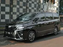 2018 Toyota Voxy 2.0 R80 Wagon KM 33 Ribuan