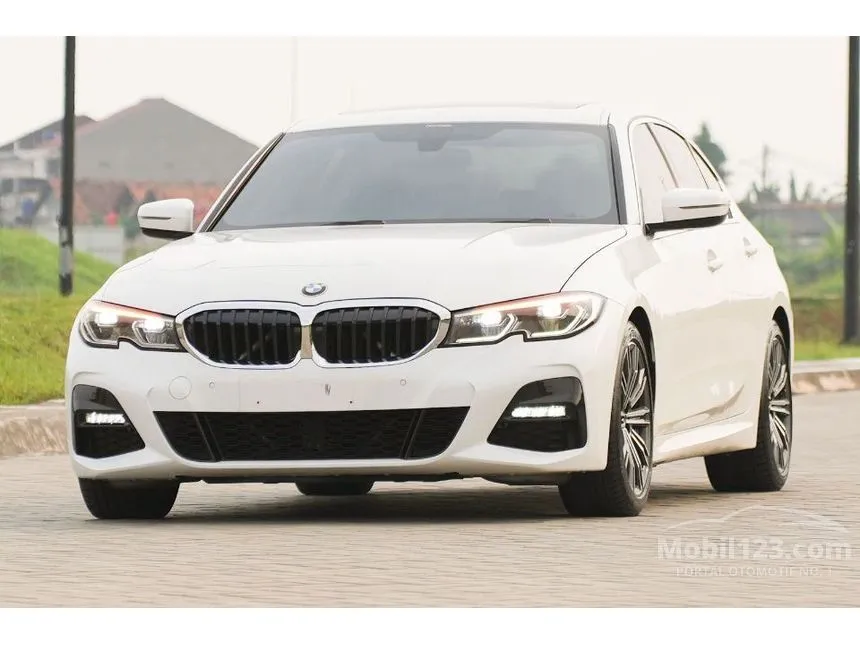 2020 BMW 330i M Sport Sedan