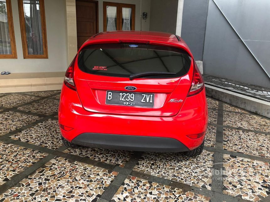 Jual Mobil Ford Fiesta 2010 Trend 1.4 di Yogyakarta 