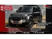 2021 Land Rover Defender 2.0 110 P300 SE SUV KM 31.000 Land Rover Defender 110 P300 SE 2.0L 4x4 NIK 2021 Indus Silver Metallic On Beige