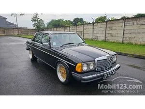 1986 Mercedes-Benz 280E 2.7 Sedan