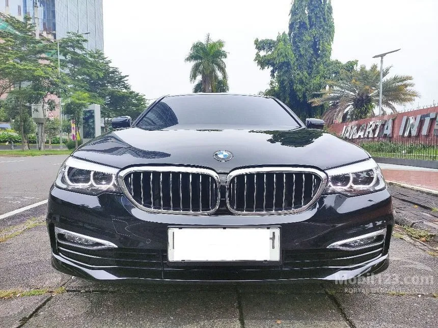 Jual Mobil BMW 530i 2018 Luxury 2.0 di DKI Jakarta Automatic Sedan Hitam Rp 589.000.000