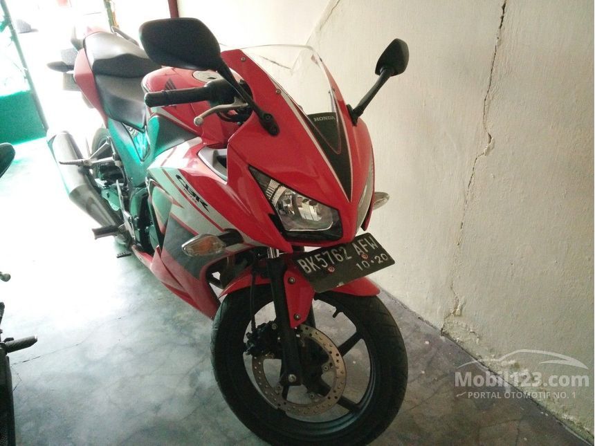 Jual Motor Honda  CBR 150R 2019 0 2 di Sumatera Utara 