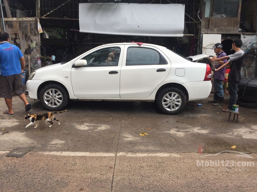 Jual Mobil  Toyota  Etios  2013  1 5 di DKI Jakarta Manual 