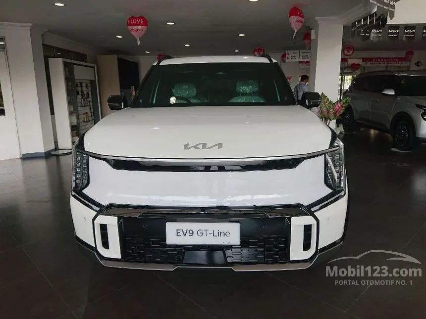 Jual Mobil KIA EV9 2024 GT Line Long Range di Jawa Barat Automatic Wagon Putih Rp 1.985.000.000