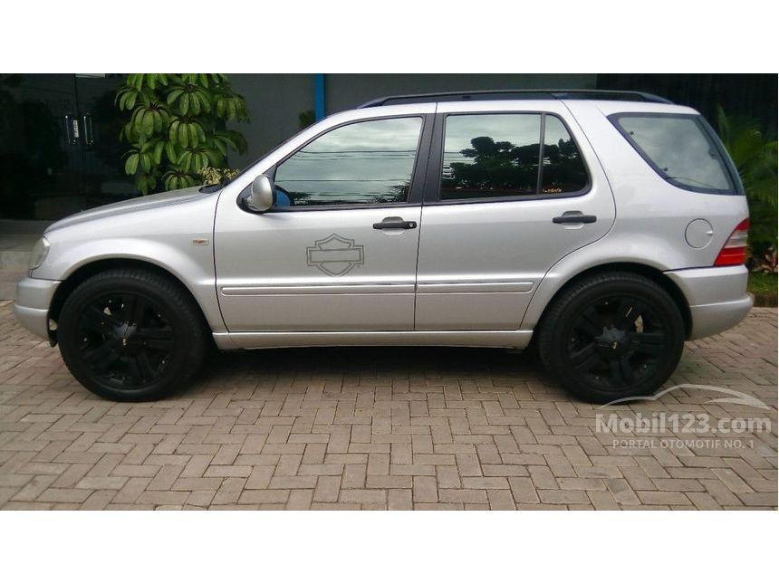 2000 Mercedes-Benz ML320 3.2 Automatic SUV Offroad 4WD