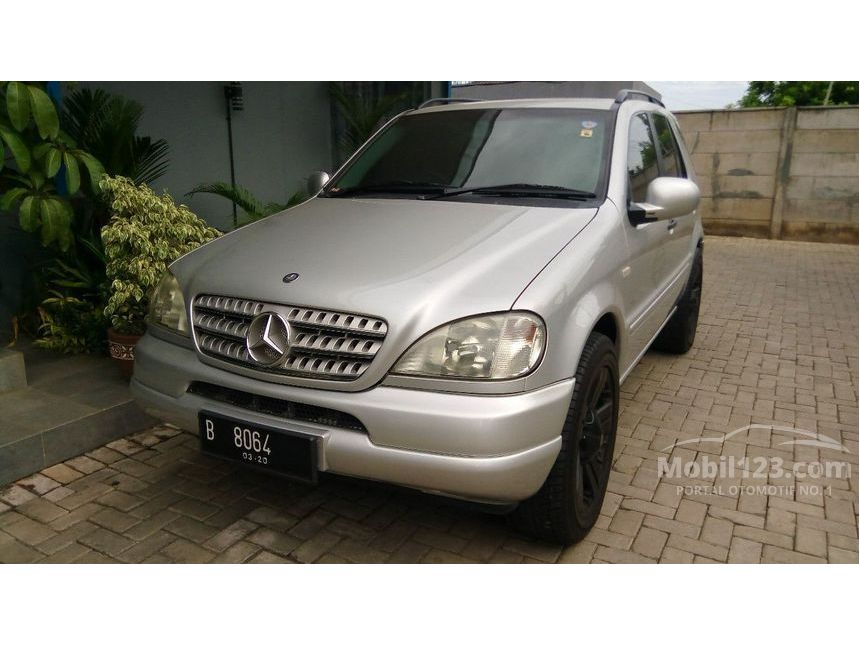 2000 Mercedes-Benz ML320 3.2 Automatic SUV Offroad 4WD