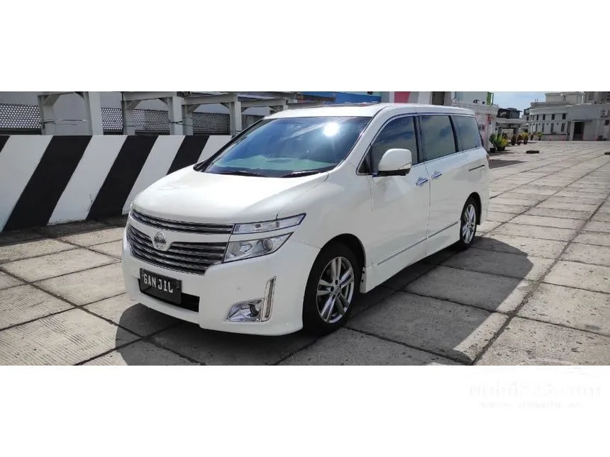 Jual Mobil Nissan Elgrand 2012 Highway Star 3.5 di DKI Jakarta Automatic MPV Putih Rp 212.000.000
