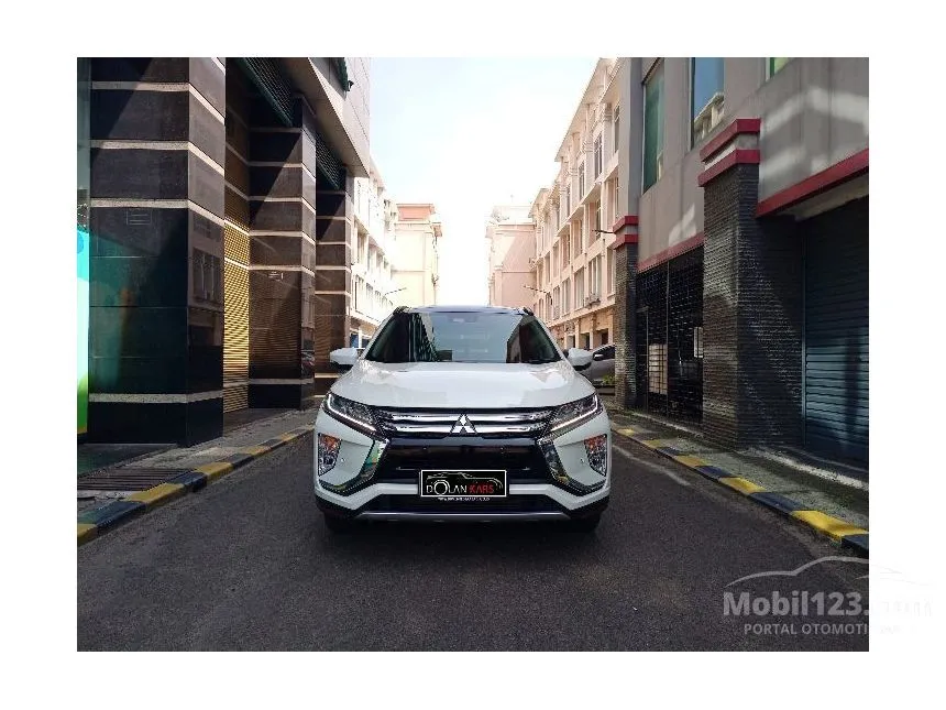 Jual Mobil Mitsubishi Eclipse Cross 2019 Ultimate 1.5 di DKI Jakarta Automatic Wagon Putih Rp 335.000.000