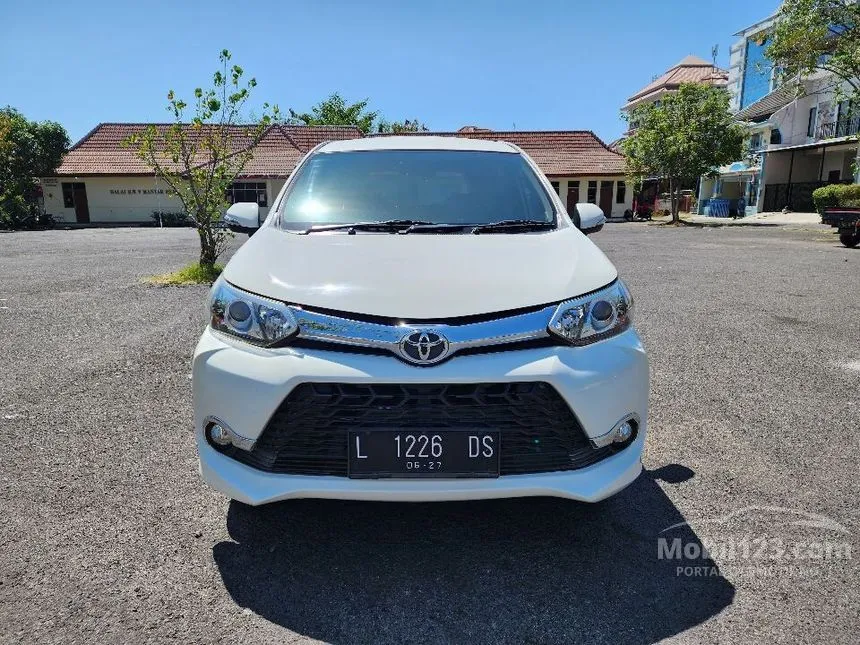 Jual Mobil Toyota Avanza 2017 Veloz 1.5 di Jawa Timur Automatic MPV Putih Rp 150.000.000