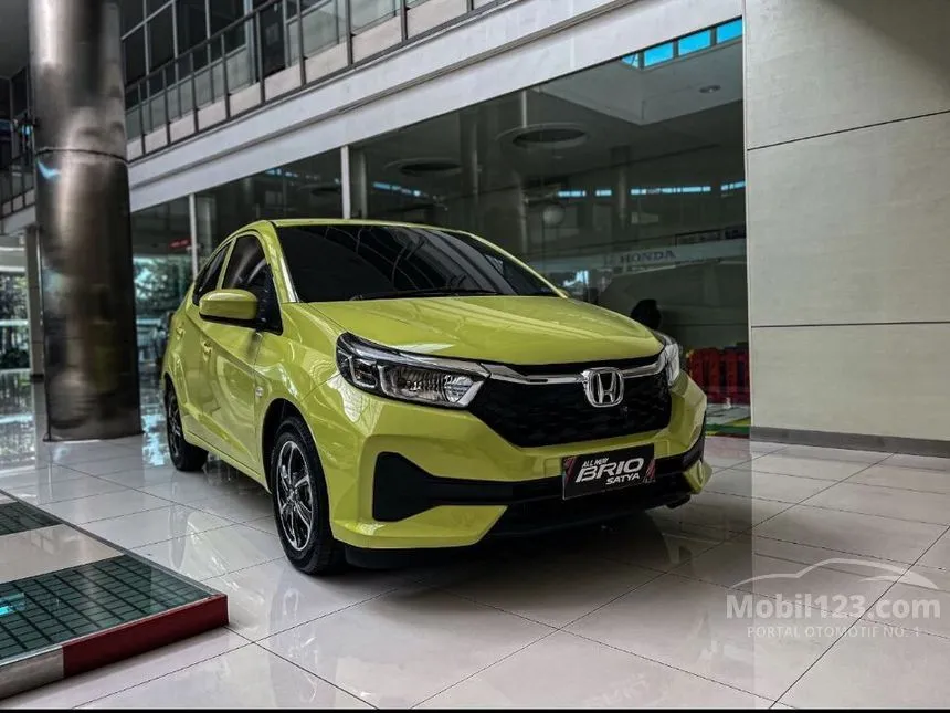 Jual Mobil Honda Brio 2024 E Satya 1.2 di Jawa Barat Automatic Hatchback Hijau Rp 185.800.000