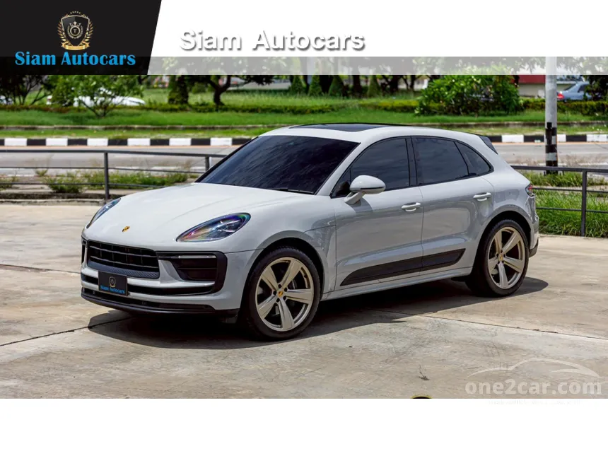 2022 Porsche MACAN SUV