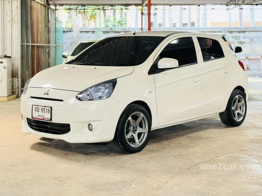 2013 Mitsubishi MIRAGE GLX Hatchback