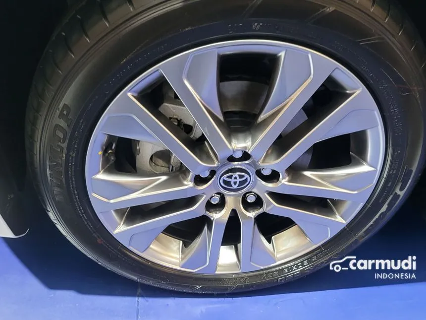 2025 Toyota Kijang Innova Zenix Q HV TSS ( Premium Color) MPV