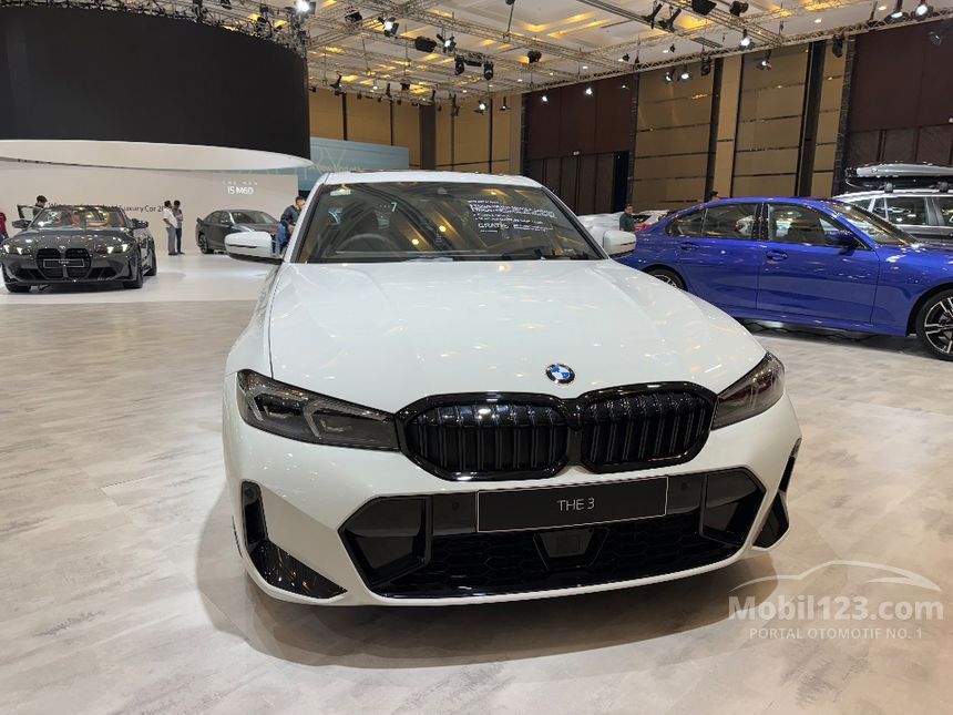 Jual Mobil BMW 330i 2024 M Sport Pro 2.0 di DKI Jakarta Automatic Sedan ...
