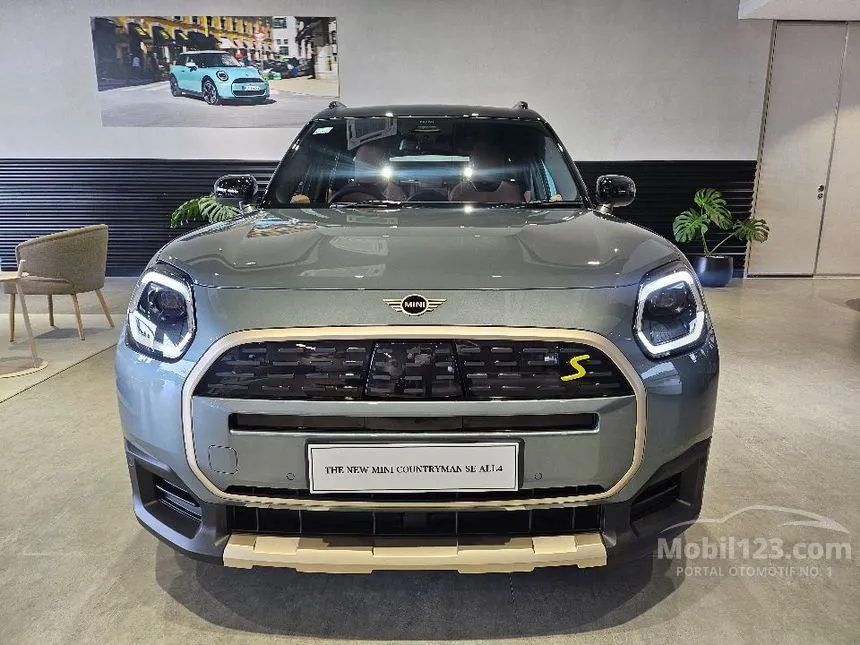 Jual Mobil MINI Countryman 2024 SE ALL4 di DKI Jakarta Automatic SUV Abu