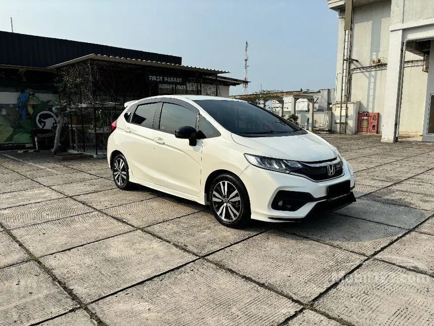 Jual Mobil Honda Jazz 2018 RS 1.5 di Jawa Barat Automatic Hatchback Putih Rp 195.000.000