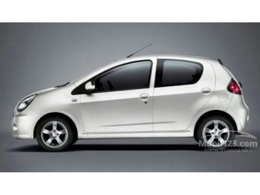 Jual Mobil Geely Panda 2013 1.3 di Bali Manual Sedan Putih Jual Mobil Geely Panda 2013 1.3 di Bali Manual Sedan Putih