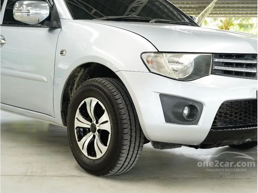 2014 Mitsubishi TRITON GLX Mega Cab Pickup