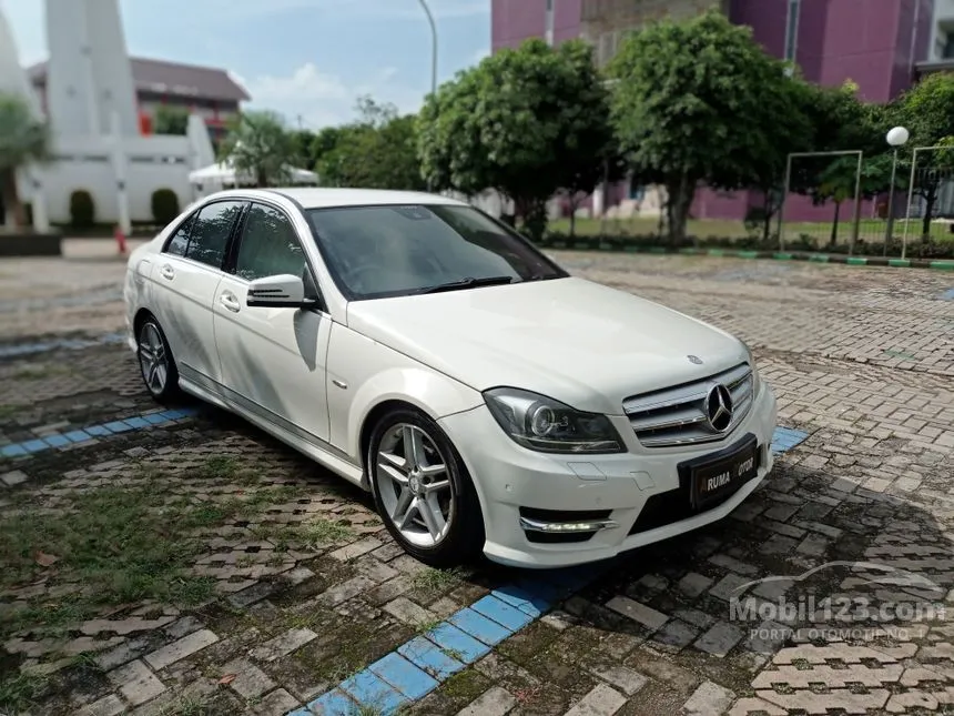 2012 Mercedes-Benz C250 CGI Sedan
