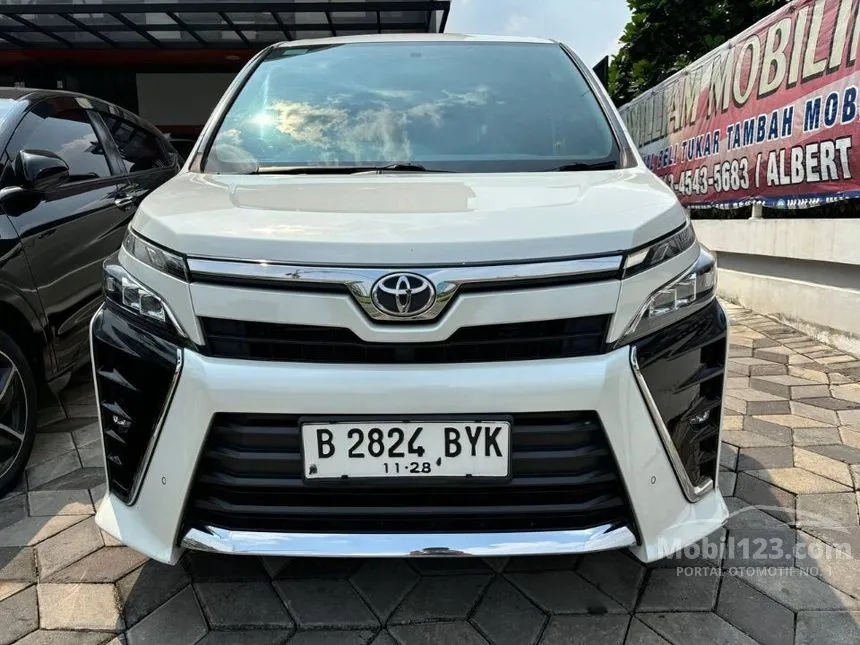 Jual Mobil Toyota Voxy 2018 2.0 di Jawa Barat Automatic Wagon Putih Rp 335.000.000