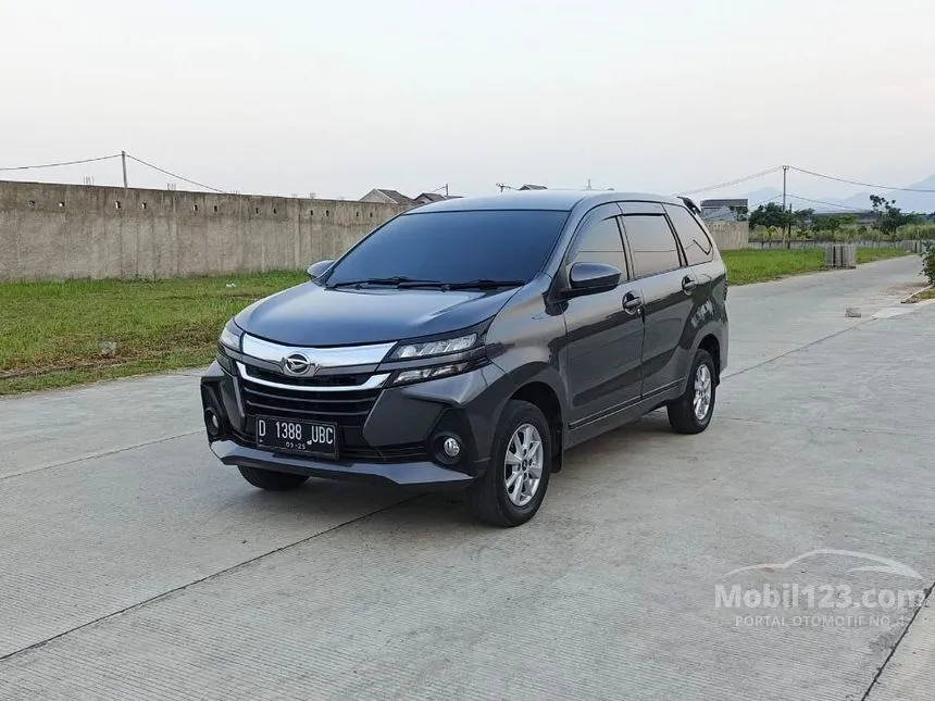 Jual Mobil Daihatsu Xenia 2020 R 1.3 di Jawa Barat Manual MPV Abu