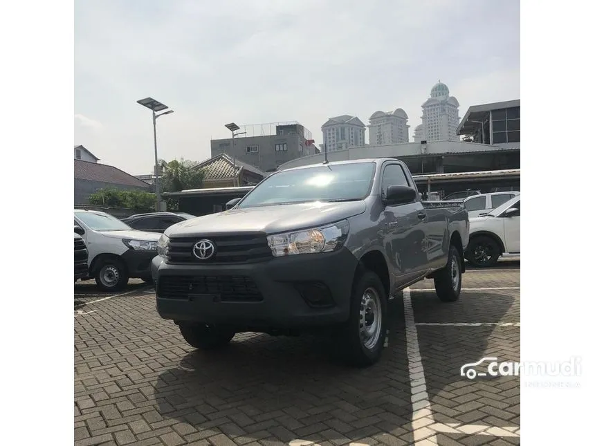 Jual Mobil Toyota Hilux 2024 Single Cab 4X2 (Diesel) 2.4 di Kalimantan Timur Manual Pickup Abu
