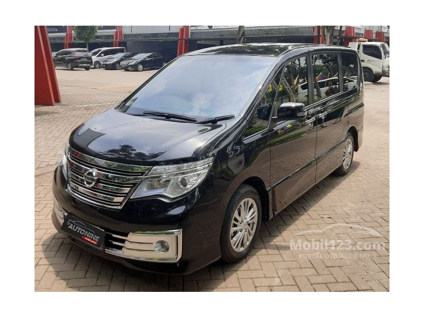 Nissan serena 2017