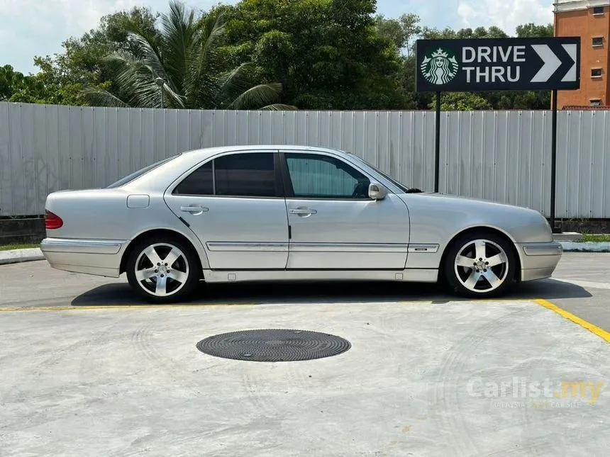 1999 Mercedes-Benz E240 Avantgarde Sedan