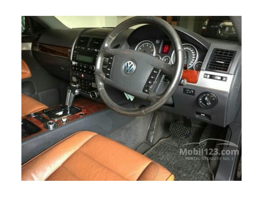 2005 Volkswagen Touareg V6 SUV