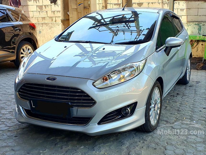  Jual  Mobil Ford  Fiesta  2014 EcoBoost  S 1 0 di Jawa Timur 