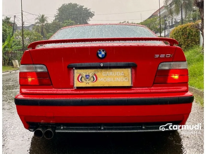 1996 BMW 320i E36 2.0 Sedan