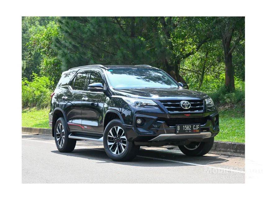 Jual Mobil Toyota Fortuner 2019 VRZ 2.4 di DKI Jakarta Automatic SUV Putih Rp 392.000.000