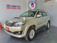 2015 Toyota Fortuner 3.0 (ปี 12-15) V SUV