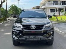 2020 Toyota Fortuner 2.4 VRZ TRD 4X2 SUV ( GARANSI 1 TAHUN )