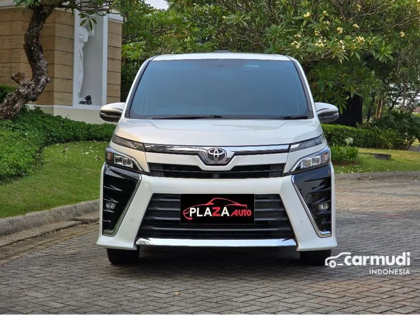 2020 Toyota Voxy Wagon