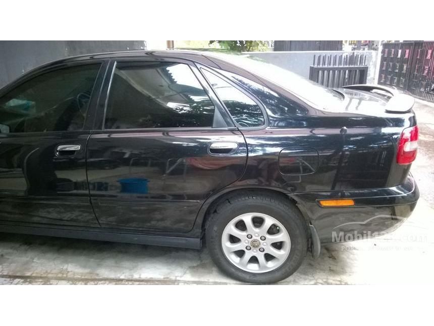 Jual Mobil Volvo S40 2004 2.0 di DKI Jakarta Automatic