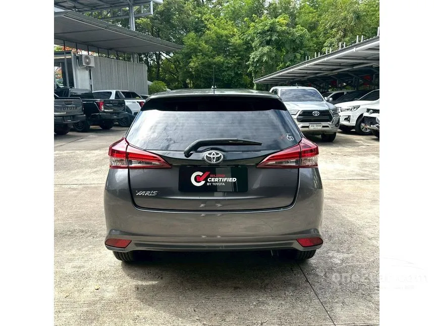 2022 Toyota YARIS Entry Hatchback