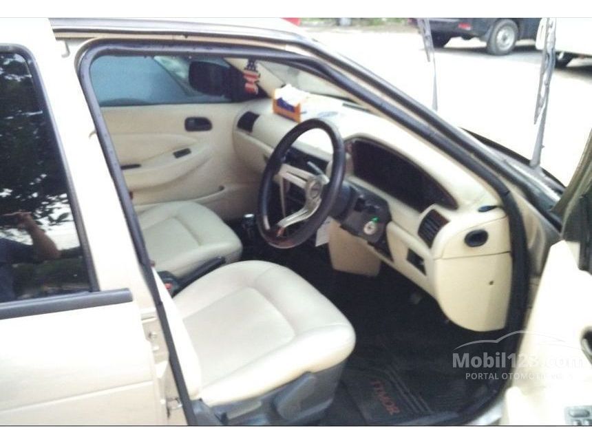 2001 Timor S515i B5 Sedan